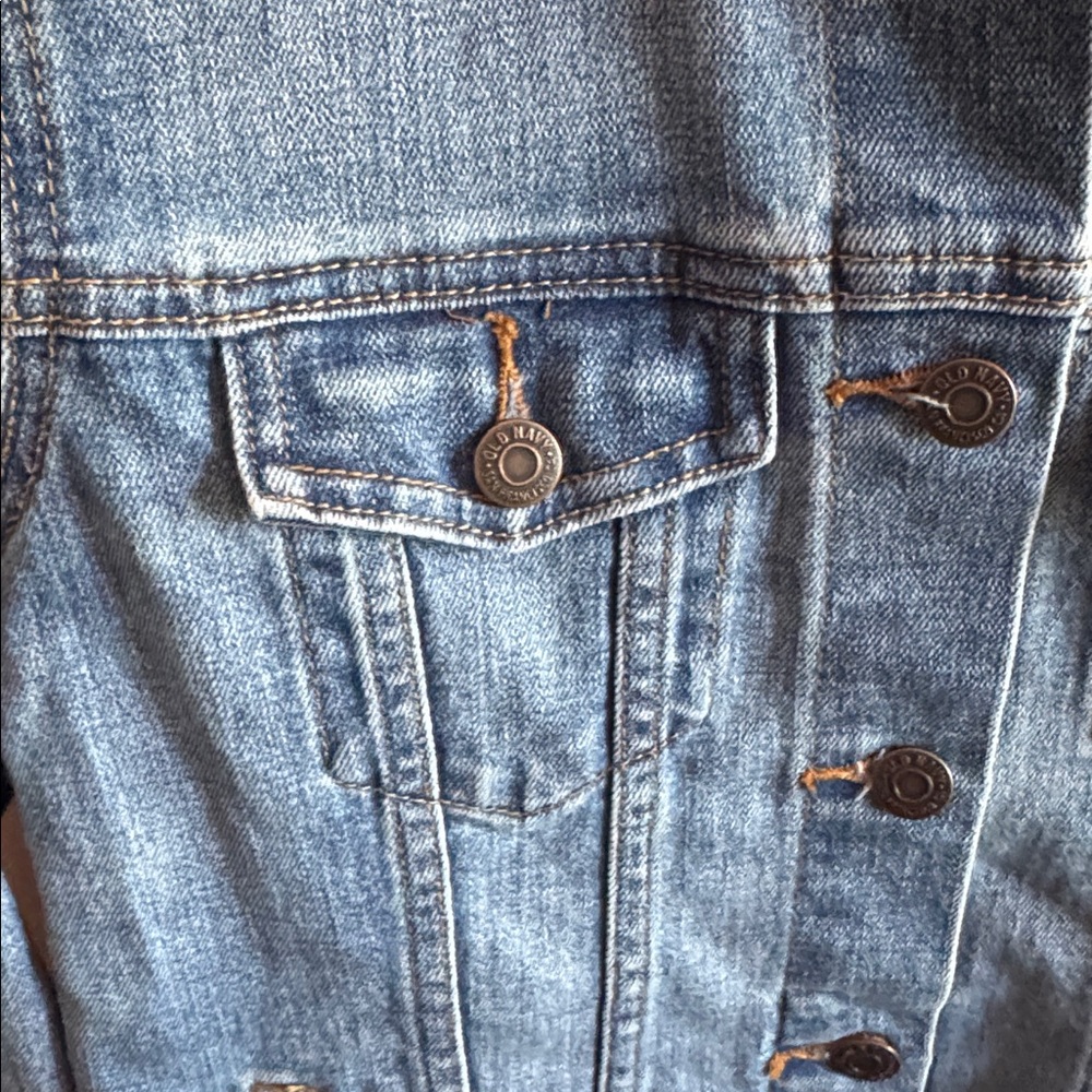 Old Navy Women’s Size Small Light Blue Denim Jean Jacket Casual Fall Style Used - Picture 4 of 7